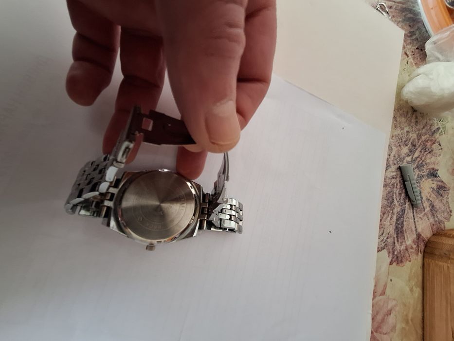 Продавам оригинален луксозен часовник "ORLANDO".