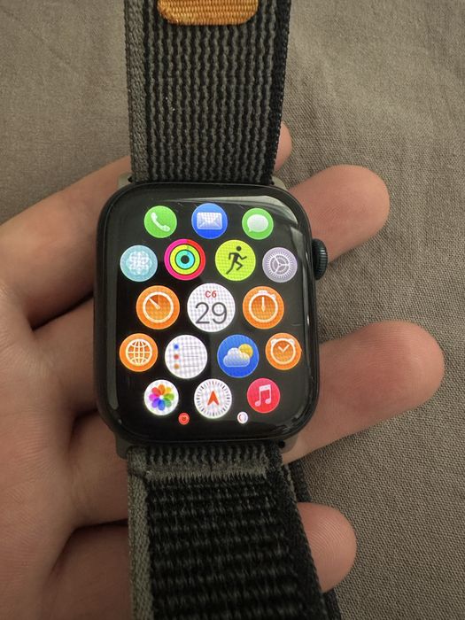 Продам Apple watch 9 45mm