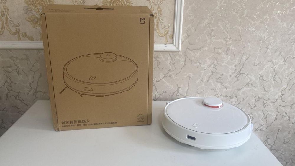 Робот пылесос mi.