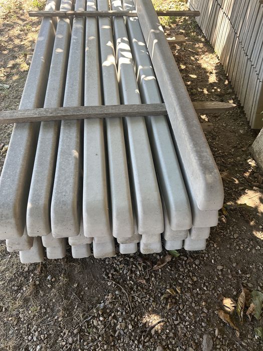 Stalpi din beton armat cu fier de 8 striat