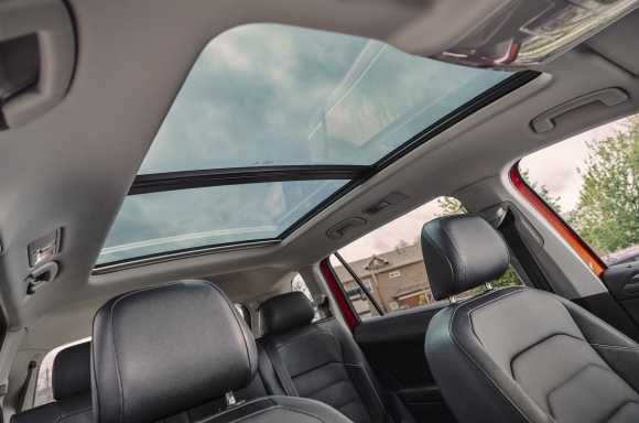 Rulou trapa panoramica / jaluzea auto/ perdea auto Volkswagen VW AUDI SEAT / VW TIGUAN AUDI Q5 VW GOLF VW SHARAN VW PASSAT SEAT LEON SKODA SUPERB