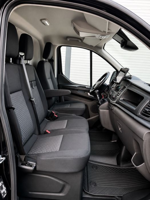 Ford Transit Custom Lung L2H1 2.0 TDCi 130CP 2021 3 locuri l Garantie 1 an l Tva deductibil l Accept variante