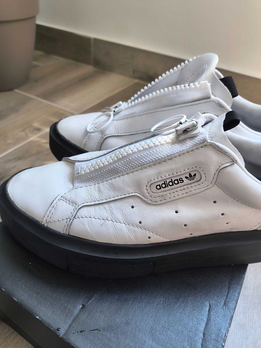 Apuci Adidas cu fermoar 38