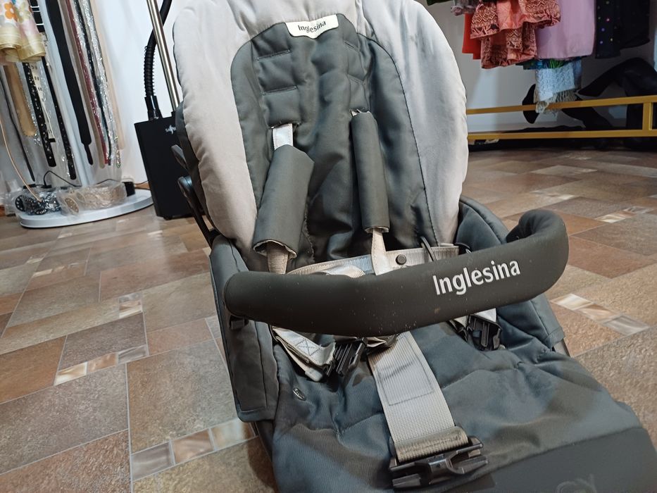 Set 3 in 1 , căruț , scoică și landou , ca nou