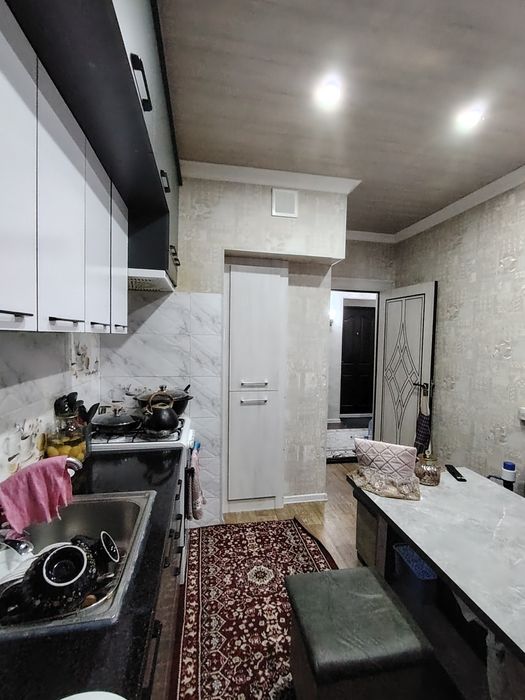 Шаҳар хокимият Тарона 16/18 дом 2-этаж 2/3-хона (Оилага)(Уй эгасиман)