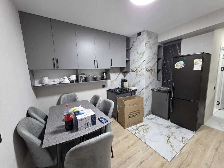 Сдается квартира с авторским ремонтом