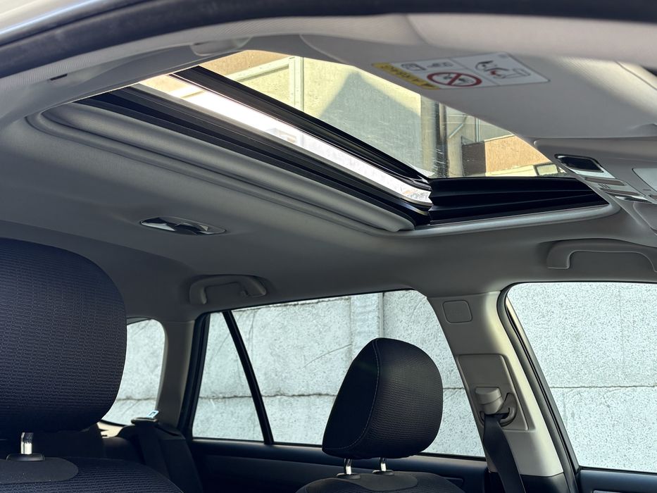 Subaru Qutback Legacy 2.0d Aut 4X4 Navi Xenon Trapa Camera