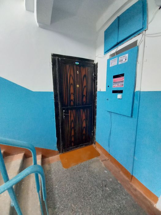 Обмен 9 мкрда 3 хона уйни. Келишган холда  4 хонага