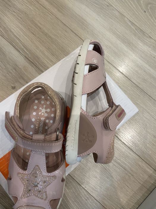 Сандали Biomecanics 24 размер