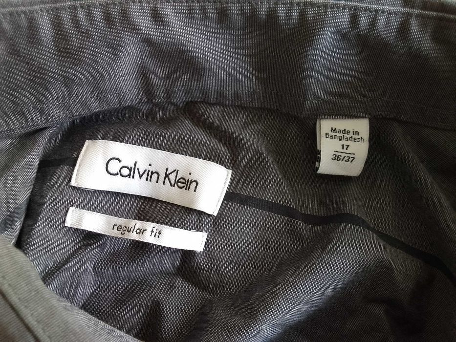 Оригинална памучна риза Calvin Klein Regular Fit (размер 17)