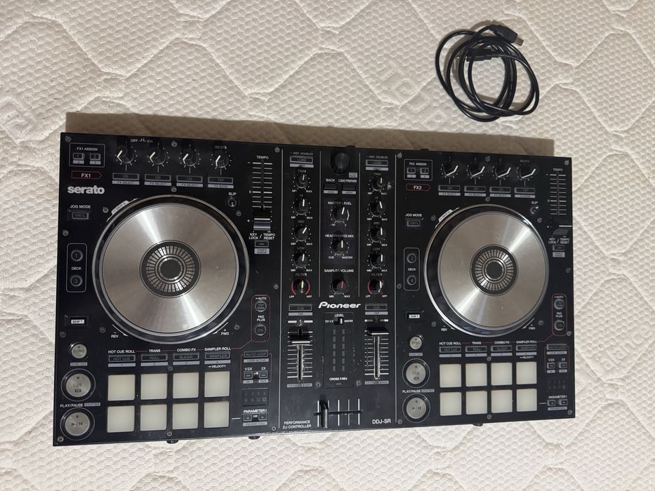 Pioneer ddj-sr дж пулт