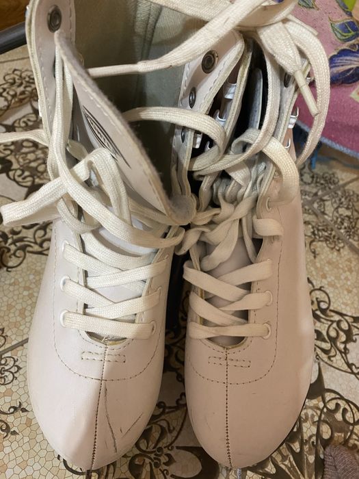 Продам детские коньки