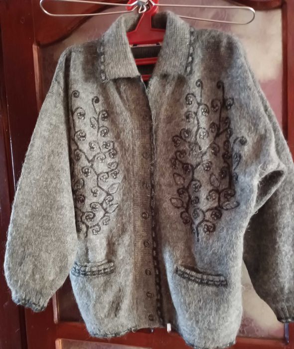 продам  кофту  женскую