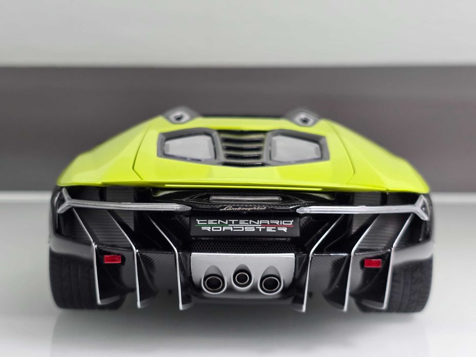 Macheta Auto Colectie 1/18 AUTOart Lamborhini Centenario Roadster