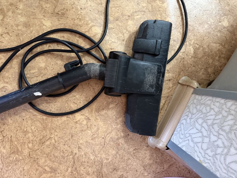 Пылесос продаю за 10000