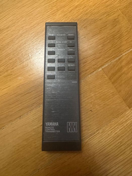 Deck Yamaha KX 670, cu telecomanda, perfecta stare