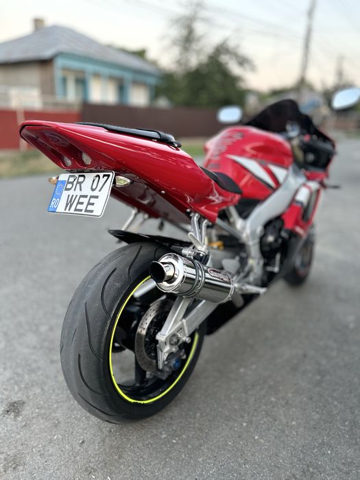 Yamaha R1 2001 cu 38,500