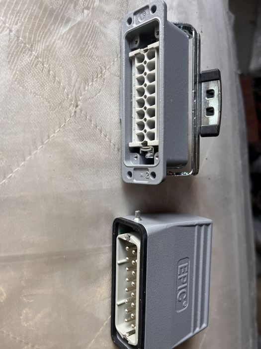 Высоковольтный разьем