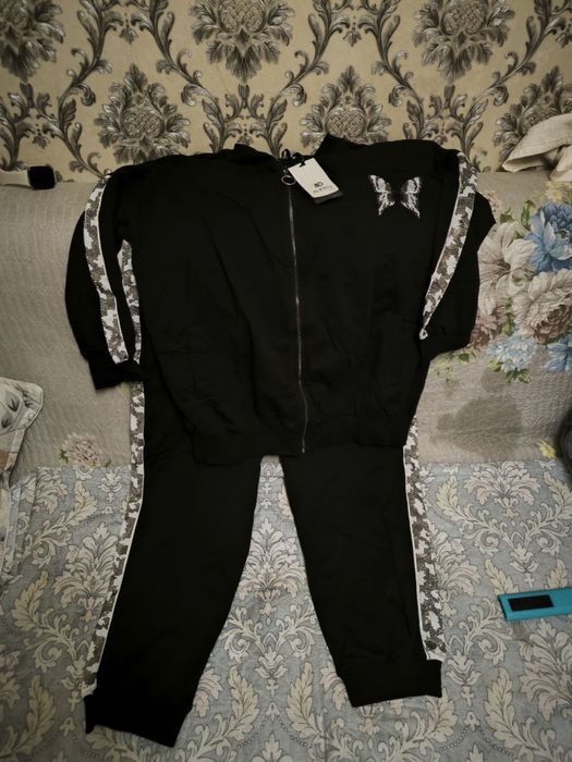 Платье новые продоется