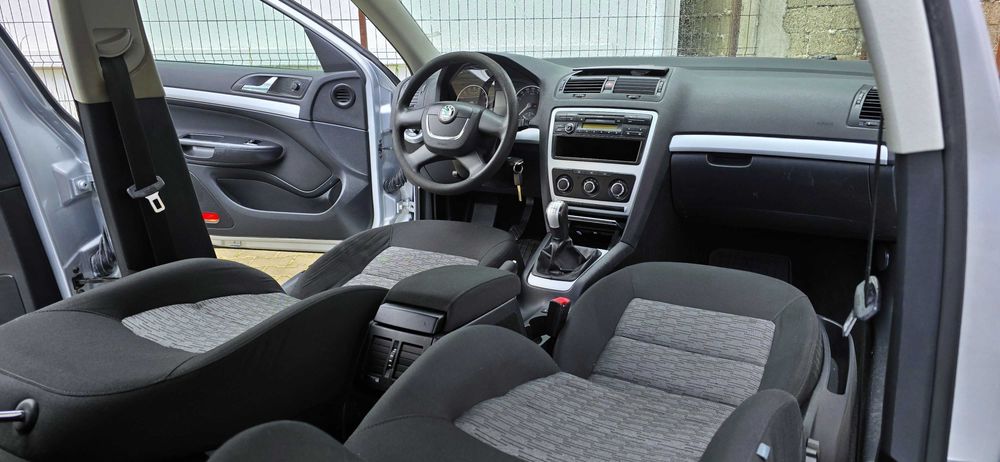 Rate Cash Skoda Octavia Facelift 2009 clima 1900 cm3 diesel