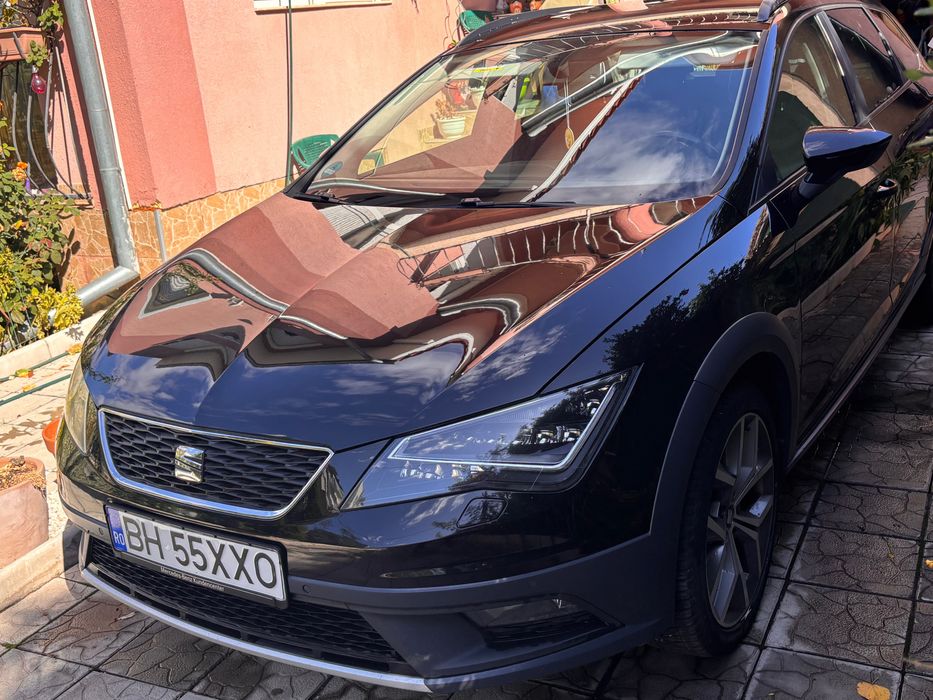 vând Seat Leon xperience, 4x4, an 2015, motor 2.0, diesel, 147 kw. Cutie automată dsg. 4 moduri de condus.