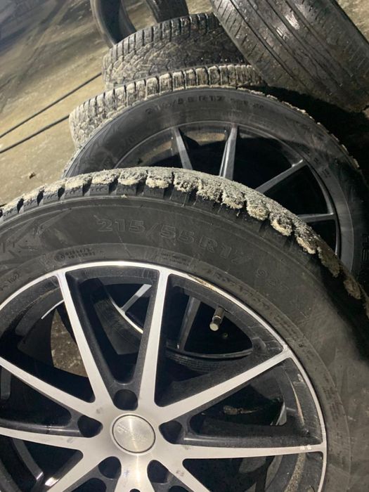 Состояние идиальное  вместе с дисками с