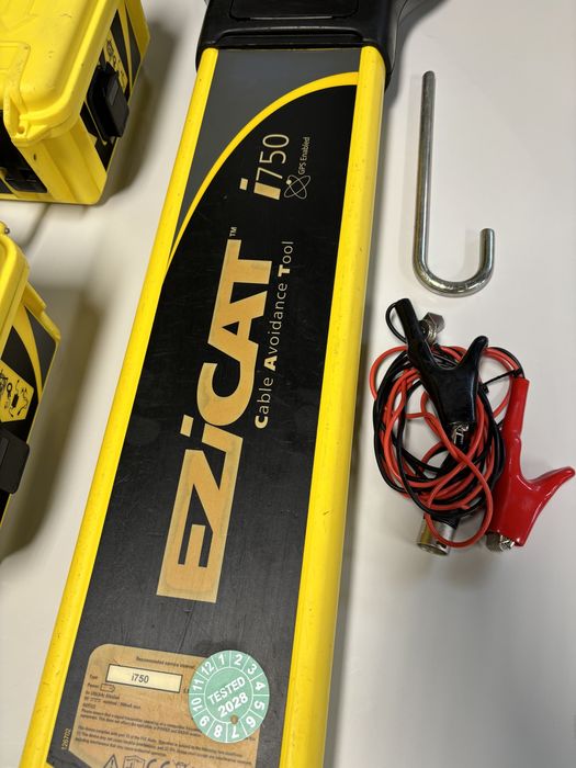 Exicat i750 Detector utilitati canalizare gaz apa curent fibra optica