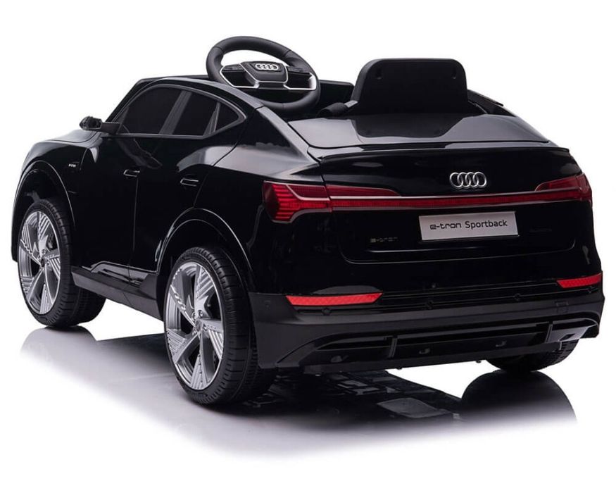 De vînzare mașinuță electrică cu telecomanda