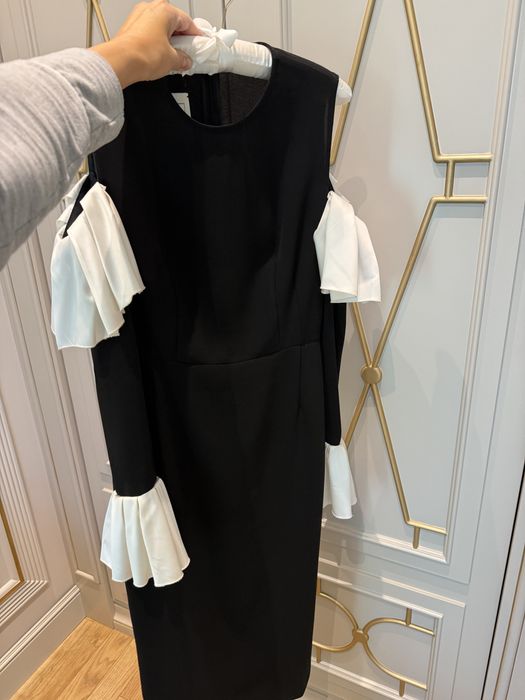 Платье бренда Malli