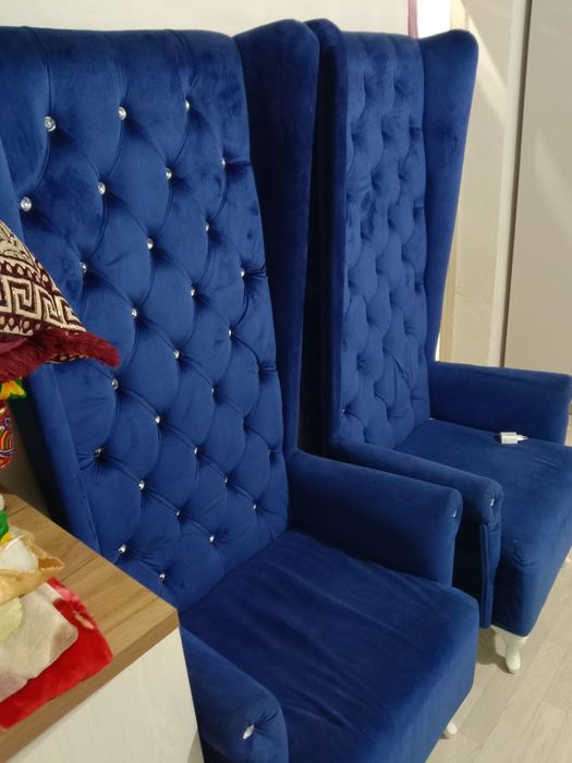 Диван 2штук сатылады жеткізу тегін