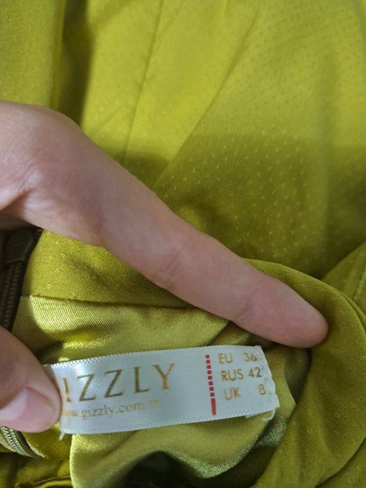 Продам подростковое платье