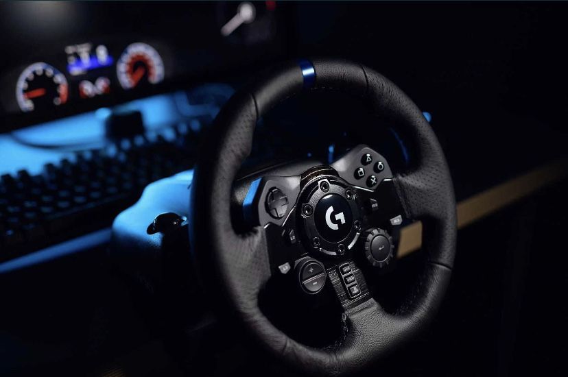 Logitech g923 trueforce + logitech driving force shifter