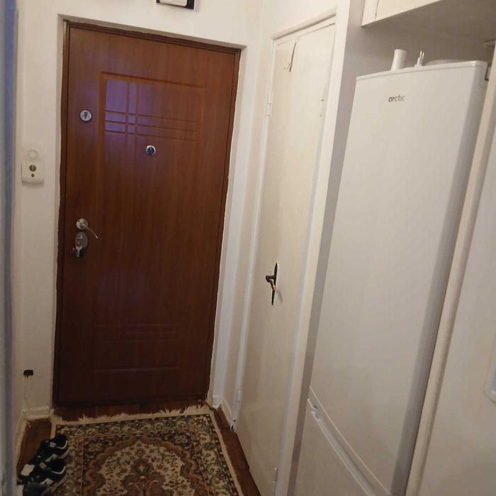 Proprietar ,vand garsonieta30 mp,comfort 1,et 2 din 4,Manastur str Parang nr 13,mobilata si utilata pret 89 000 €