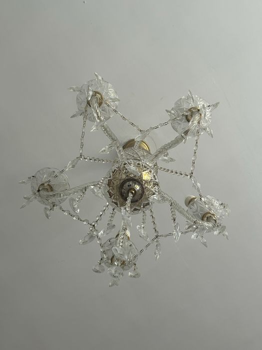 Продаю люстру за 4500