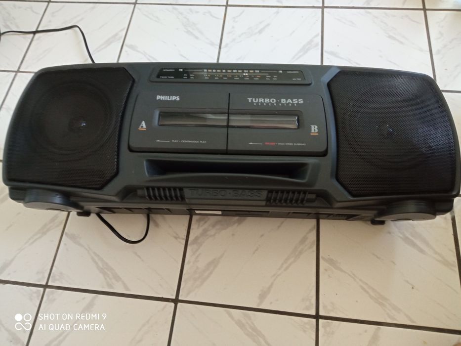 Радиокасетофон Филипс.