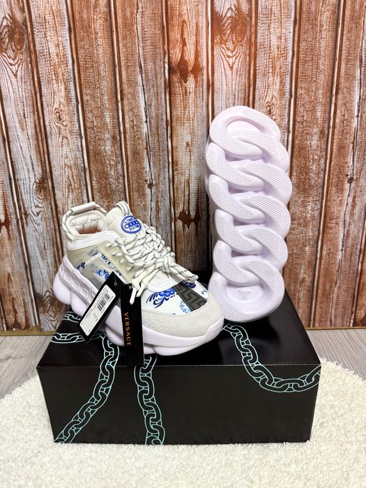 Versace Chain Reaction Flower