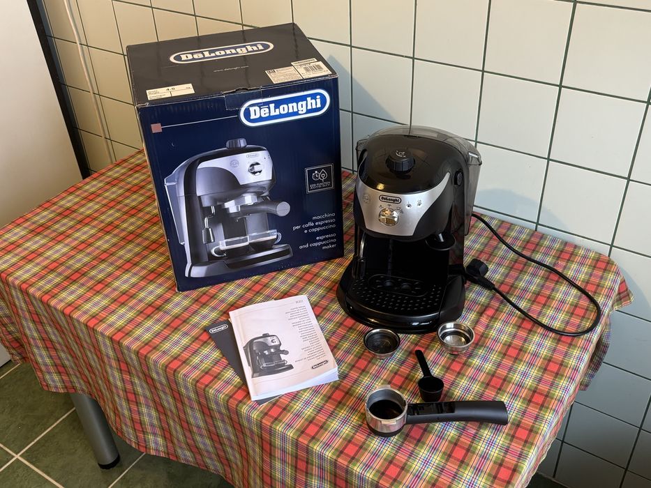 Espressor Delonghi EC221.B