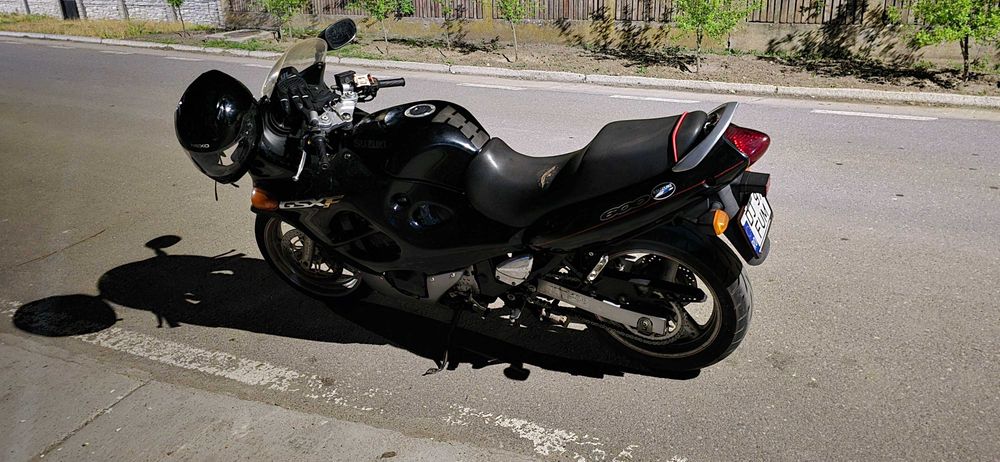 Suzuki GSX600F.