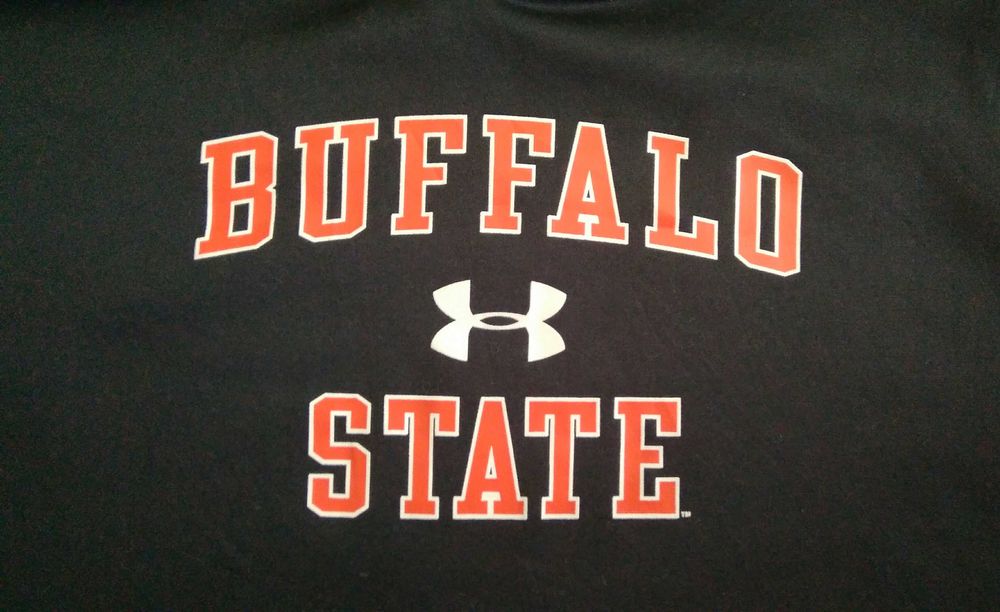 Суичър с качулка UNDER ARMOUR THERMA FIT. Ватиран. Размер XL.