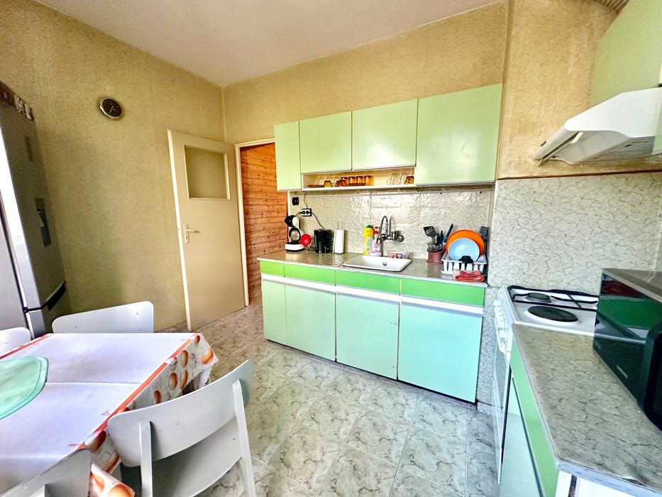 ТОП локация!Тристаен апартамент до Метростанция Балан и Парк Младост 3