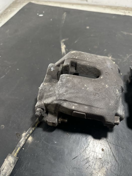 Etrier frana dreapta fata Mercedes ML W164 3.0 diesel V6