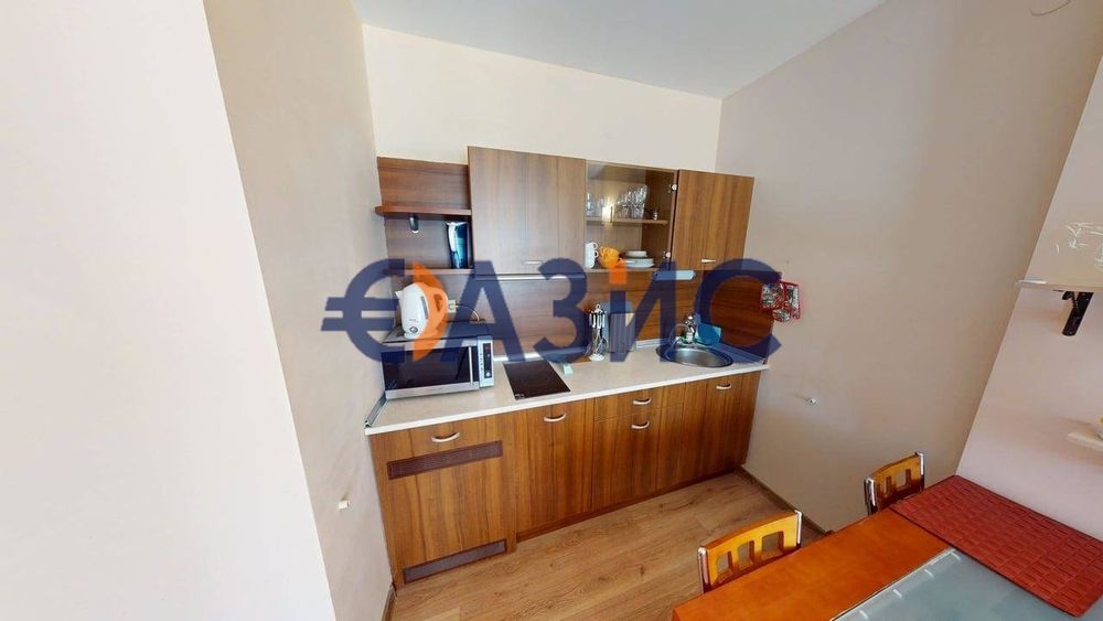 Продава се Двустаен апартамент в к.к. Слънчев бряг - 67 кв.м за 1120 €/кв.м - Снимка #8