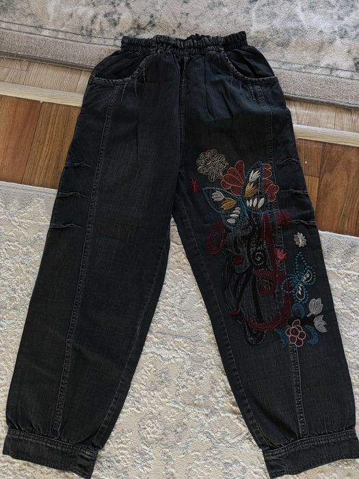 Продам женские джинсы