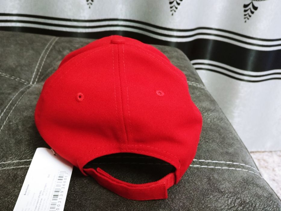 Продаю бейсболку Champions от New Era
