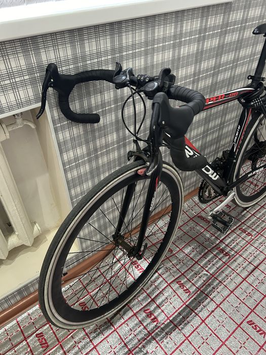 Корейский спортивный шоссейный велосипед