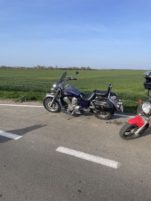 Vând honda shadow ace 750