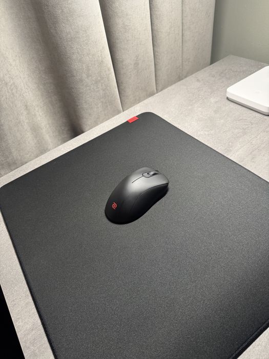 Продам игровую мышку Zowie EC2-DW