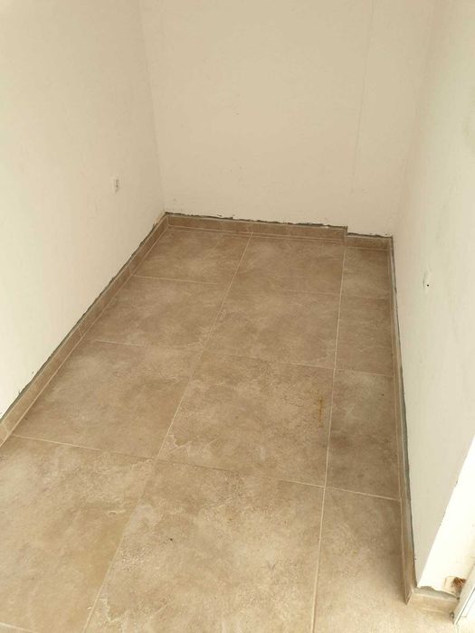 Дава се под наем Магазин в Бургас, Меден рудник - зона А - 80 кв.м за 425 € - Снимка #2