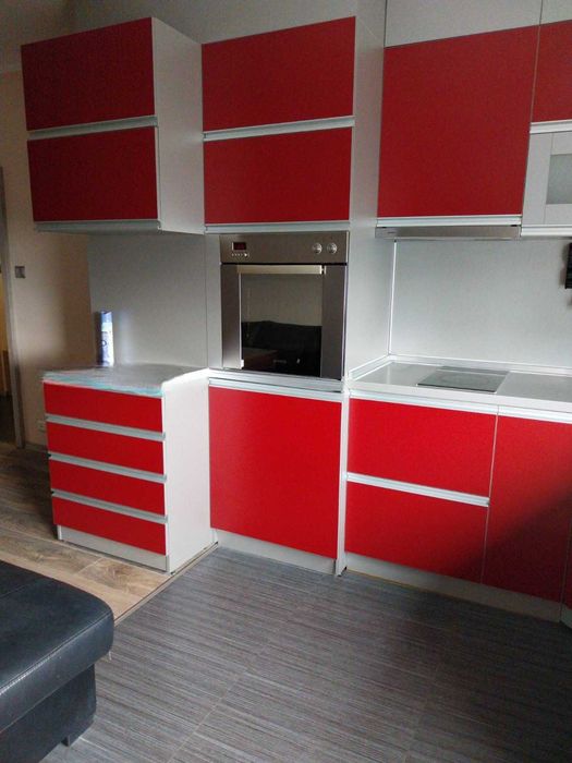 Дава се под наем Тристаен апартамент в София, Център - 68 кв.м за 550 € - Снимка #1