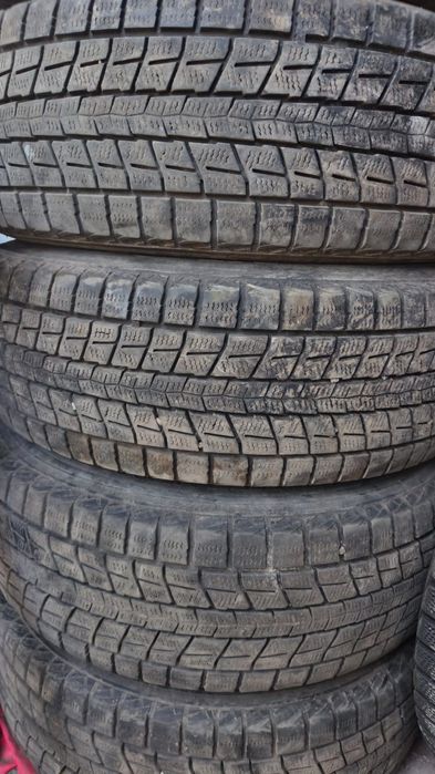 Продам всесезонные шины 215/65/16